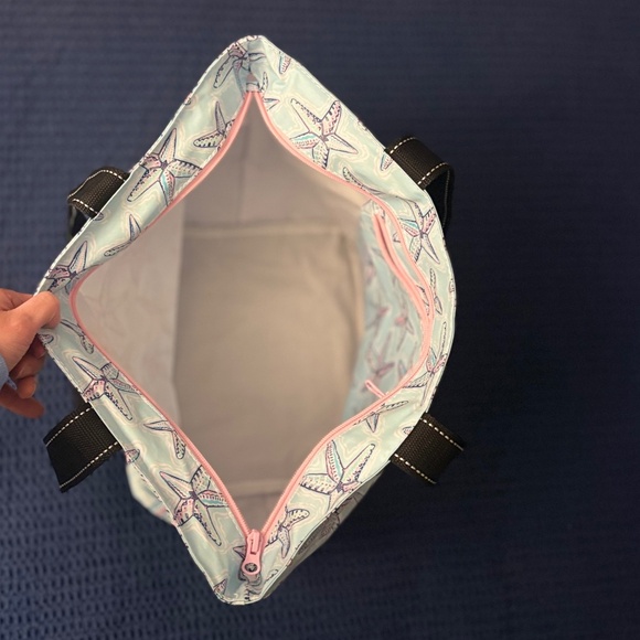 Scout Daytripper Tote in Starfish Pattern - Picture 6 of 7